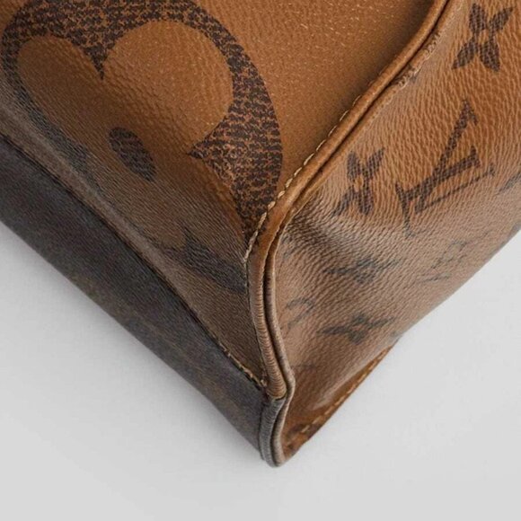 Louis Vuitton Monogram Reverse Canvas Onthego MM Bag - Picture 6 of 11